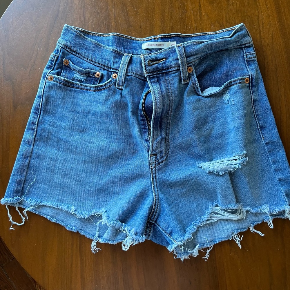 Levi’s shorts